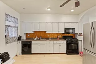 946 Jackson St, Allentown City, PA 18102 - Photo 8