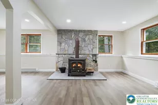 258 Clubhouse Dr, East Stroudsburg, PA 18302 - Photo 2