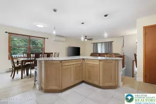 258 Clubhouse Dr, East Stroudsburg, PA 18302 - Photo 12