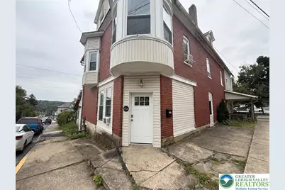 654 Pennsylvania Avenue, Bangor, PA 18013 - Photo 1