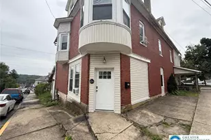 654 Pennsylvania Ave, Bangor, PA 18013 - Photo 1