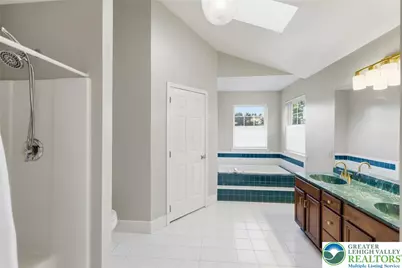 4870 Matts Drive, Hanover Twp, PA 18017 - Photo 22