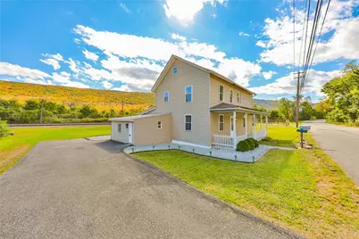 962 Mauch Chunk Road, Palmerton, PA 18071 - Photo 2