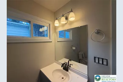 722 N Clewell Street, Fountain Hill Boro, PA 18015 - Photo 6