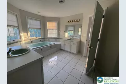5250 Pineview Drive, Upper Saucon Township, PA 18034 - Photo 24