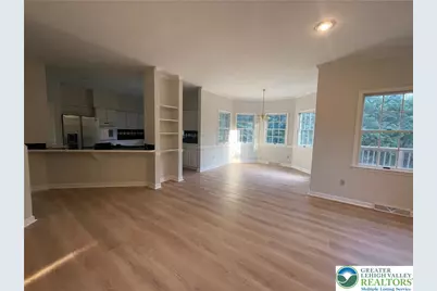 5250 Pineview Drive, Upper Saucon Township, PA 18034 - Photo 8