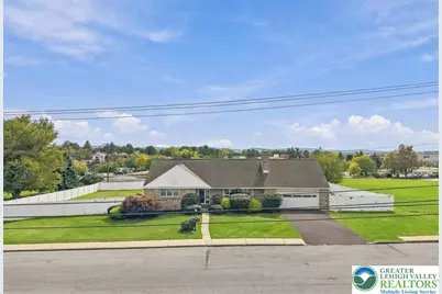 808 Jefferson Street, Whitehall Township, PA 18052 - Photo 2