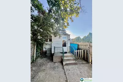 815 S 23rd Street, Wilson, PA 18042 - Photo 2