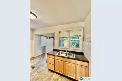 815 S 23rd Street, Wilson, PA 18042 - Photo 8