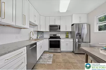 1718 Chester Road, Bethlehem City, PA 18017 - Photo 18