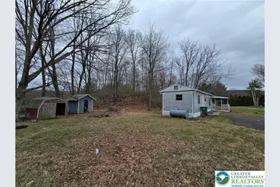 1144 E Stateside Drive, Lehigh Township, PA 18038 - Photo 2