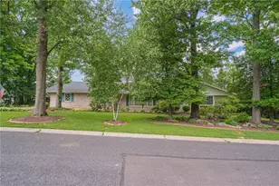 3831 Oakwood Trail, South Whitehall Township, PA 18103 - Photo 2