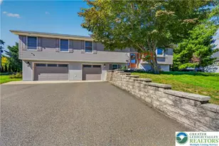 1158 Pecan Ln, Lehigh Township, PA 18088 - Photo 1