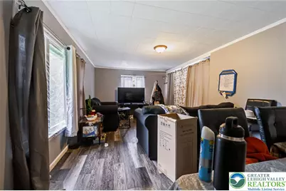 2242 Edgewood Avenue, Palmer Twp, PA 18045 - Photo 8