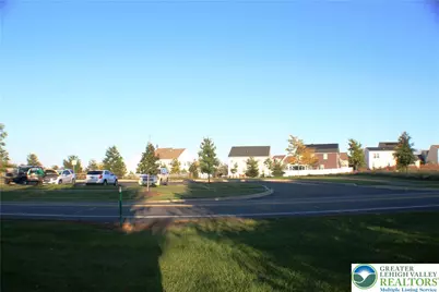 6869 Hunt Drive, Lower Macungie Township, PA 18062 - Photo 6