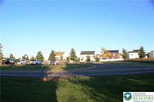 6869 Hunt Dr, Lower Macungie Township, PA 18062 - Photo 6
