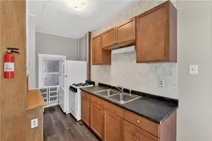 265 E Bertsch St, Lansford, PA 18232 - Photo 6