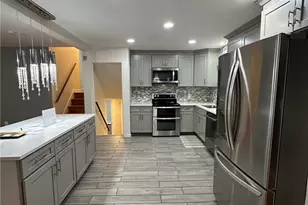 1972 Collingswood Dr, Bethlehem City, PA 18018 - Photo 6