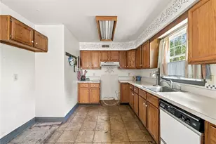 703 Broad St, Hilltown, PA 18944 - Photo 18