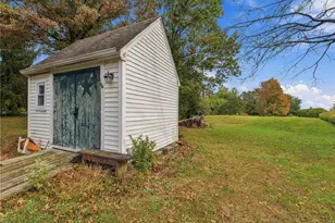 703 Broad St, Hilltown, PA 18944 - Photo 42