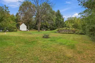 703 Broad St, Hilltown, PA 18944 - Photo 46