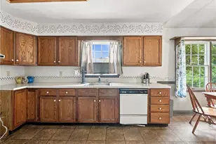 703 Broad St, Hilltown, PA 18944 - Photo 20