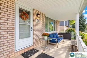 523 Alpine Cir, Emmaus Boro, PA 18049 - Photo 4