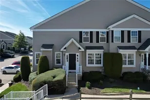 4125 Bunker Hill Dr S, Upper Saucon Township, PA 18036 - Photo 1