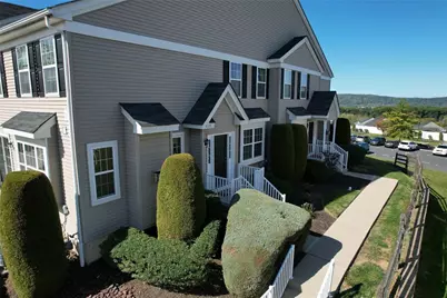 4125 Bunker Hill Drive S, Coopersburg Boro, PA 18036 - Photo 2