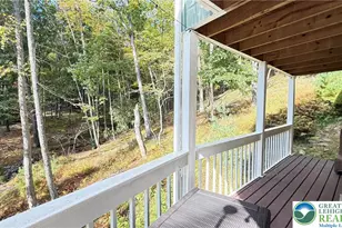 300 Brentwood Dr, Bushkill, PA 18324 - Photo 4