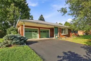 3071 Mosser Dr, South Whitehall Township, PA 18103 - Photo 2