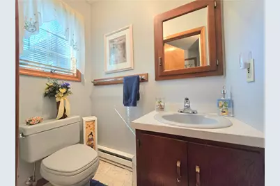 5661 Sullivan Trail, Plainfield Township, PA 18064 - Photo 12