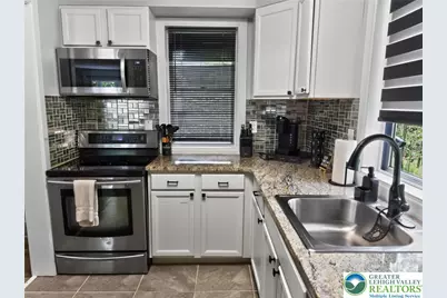 968 Country Place Drive, Tobyhanna, PA 18466 - Photo 8