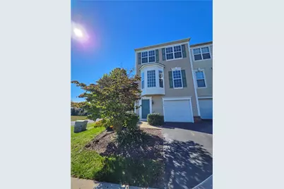 5293 Chandler Way, South Whitehall Township, PA 18069 - Photo 2