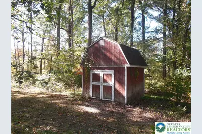 148 W Moorestown Road, Bushkill Twp, PA 18091 - Photo 6