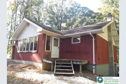 148 W Moorestown Road, Bushkill Twp, PA 18091 - Photo 4