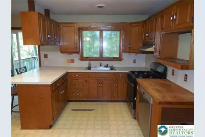 148 W Moorestown Road, Bushkill Twp, PA 18091 - Photo 14