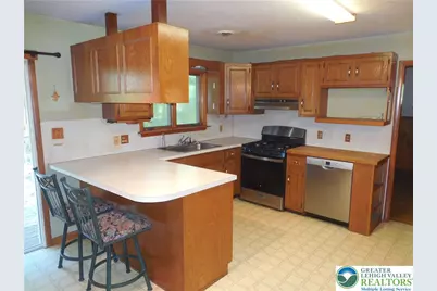 148 W Moorestown Road, Bushkill Twp, PA 18091 - Photo 12