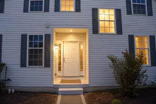 5439 Spring Ridge Dr, Macungie Boro, PA 18062 - Photo 2