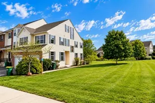 5439 Spring Ridge Dr, Macungie Boro, PA 18062 - Photo 4
