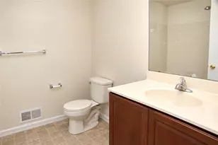 5439 Spring Ridge Dr, Macungie Boro, PA 18062 - Photo 12