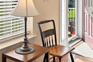 186 Redclover Ln, Upper Macungie Township, PA 18104 - Photo 4