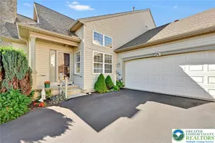 2894 Donegal Dr, Macungie Boro, PA 18062 - Photo 4