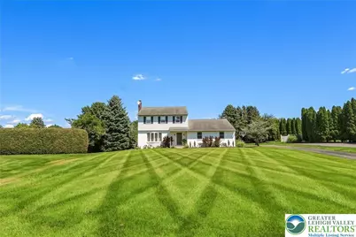 6962 Salinka Square, East Allen Township, PA 18017 - Photo 2