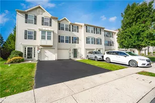 1122 Sparrow Way, Upper Macungie Township, PA 18031 - Photo 4