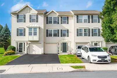 1122 Sparrow Way, Upper Macungie Township, PA 18031 - Photo 2