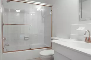 2926 Whitemarsh Pl, Lower Macungie Township, PA 18062 - Photo 10