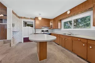 1205 W Broad St, Emmaus Boro, PA 18049 - Photo 12