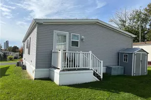65 Wildbriar Ct, East Allen Township, PA 18014 - Photo 2