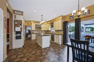 9639 Dogwood Ln, Upper Macungie Township, PA 18031 - Photo 8